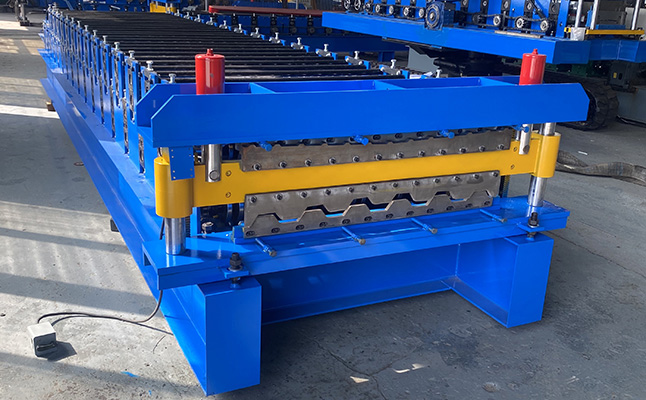 Color Steel Tile Pressing Machine