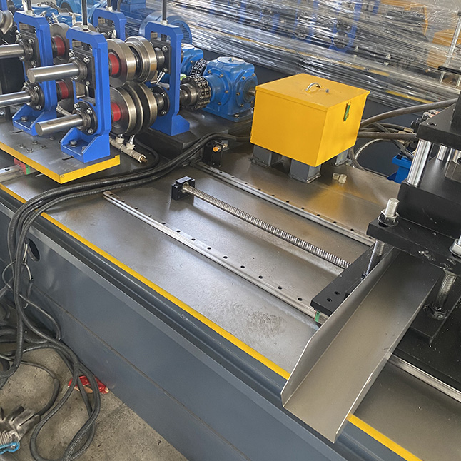 Fully Automatic Light Steel Keel Machine